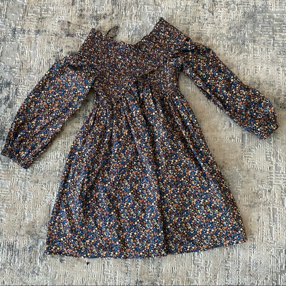 Fall Off Shoulder Dress - Picture 3 of 6